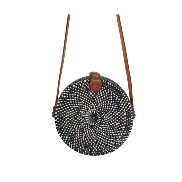 Stylish Black and Tan Woven Crossbody Bag - Picture 1 of 7